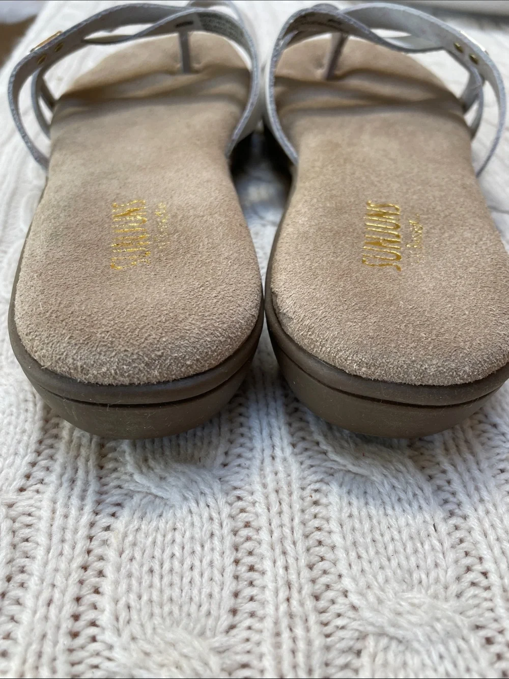 G.H. Bass Sunjuns Sharon 8.5W white leather strappy sandal. Like new.
